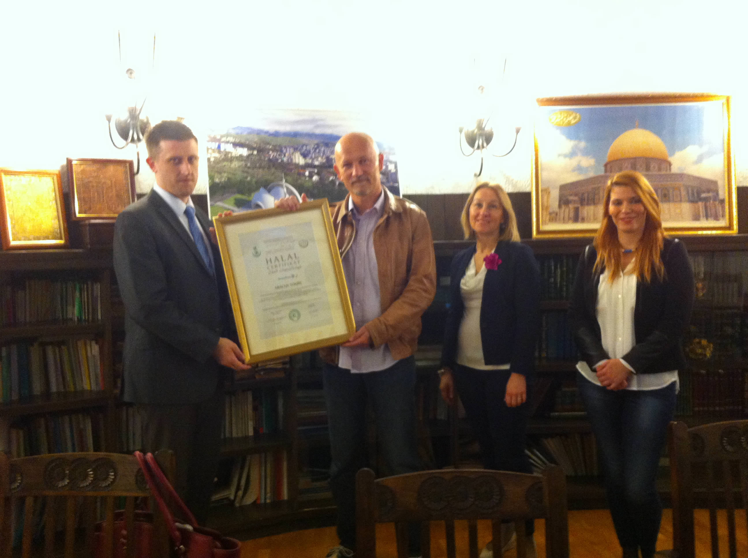 Svečano dodijeljena dva nova certifikata: Abacus Tours & Granolio d.d. u sustavu halal kvalitete