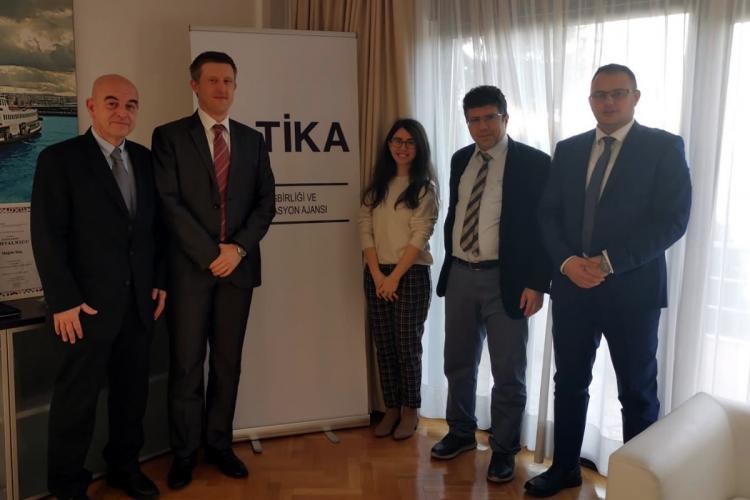 TIKA